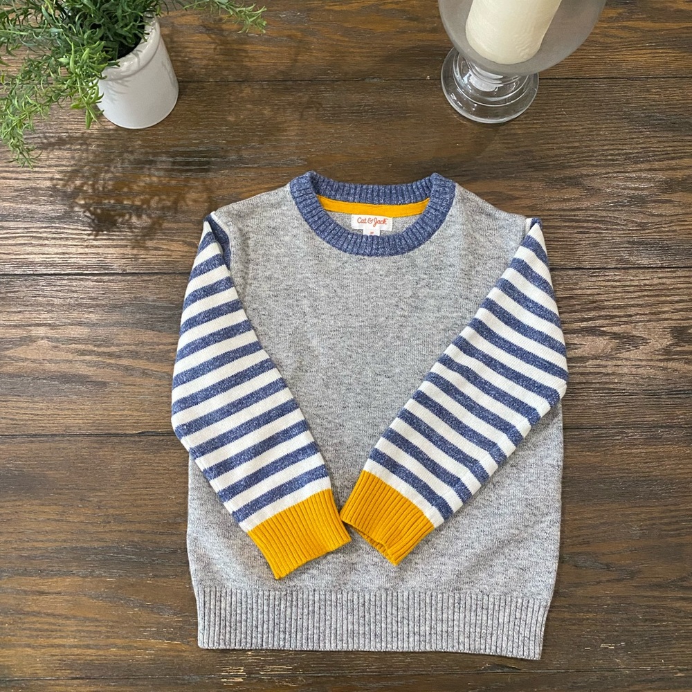 Boys Cat & Jack gray sweater